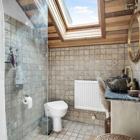 Holiday home Falkevej 6, 4970 Rdby *