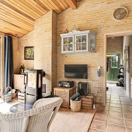 Lovely Summer In Natural Surroundings Дом отдыха Рёдбю